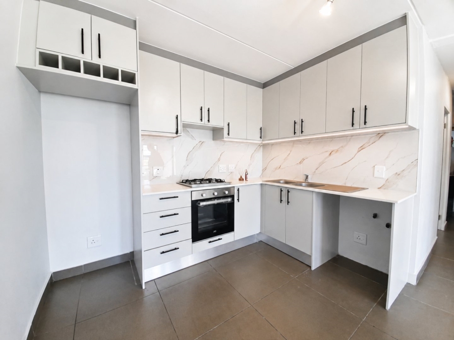 2 Bedroom Property for Sale in Parklands North Western Cape